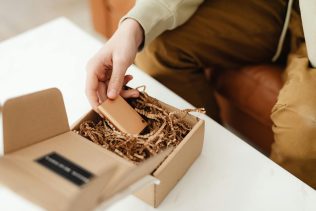 sustainable paper packaging